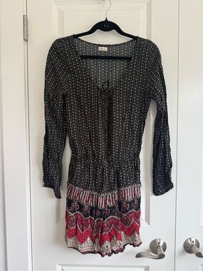 Hollister Black and Red Patterned Long-Sleeve Boho Romper